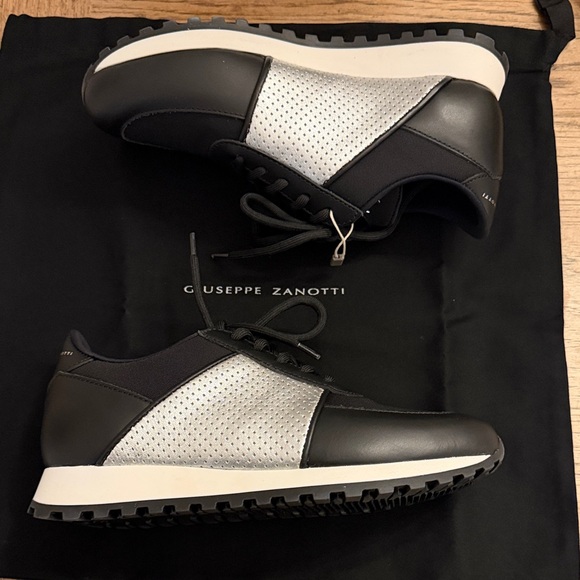 Giuseppe Zanotti Womens Black and Silver Sneakers - Picture 2 of 14
